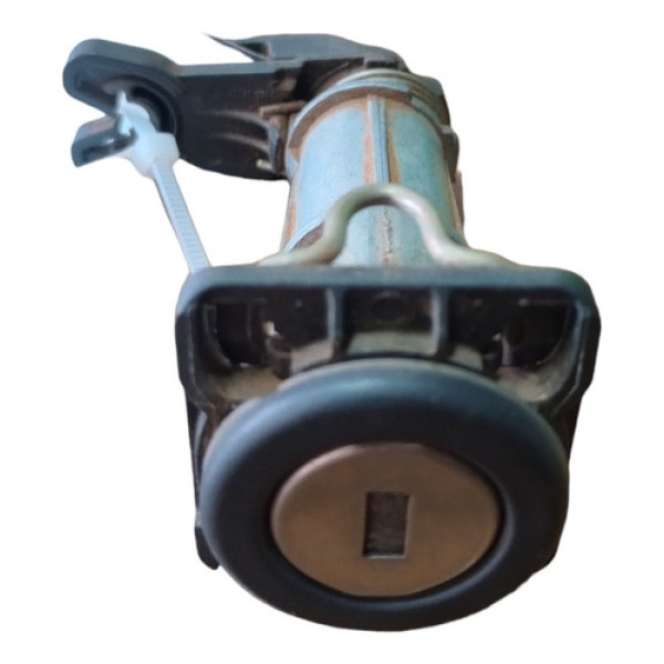 Cilindro Miolo Tampa Traseira Gm Onix 2016 13577654