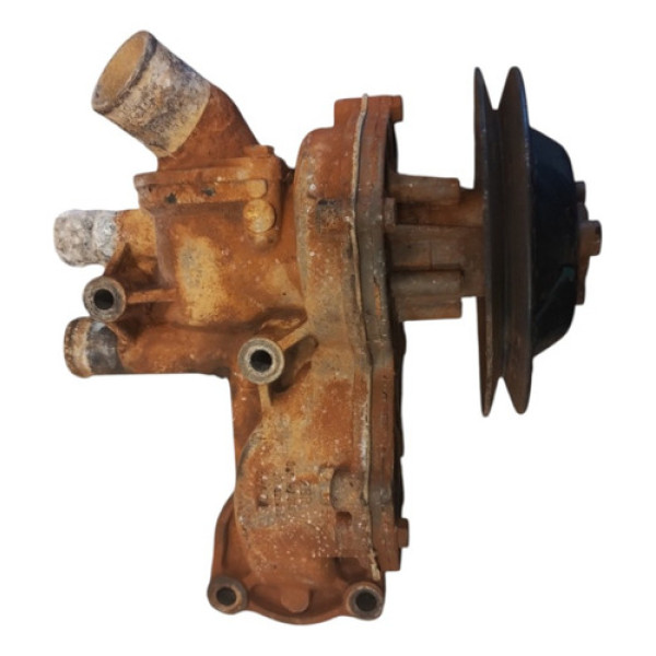 Suporte Bomba Dágua Vw Santana 1995 A 2005