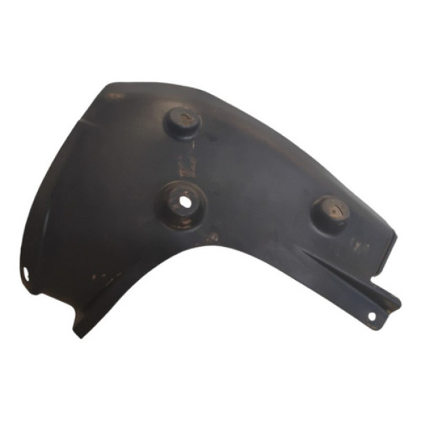 Defletor Suporte Tubulação Gargalo Combustível Santana 1997