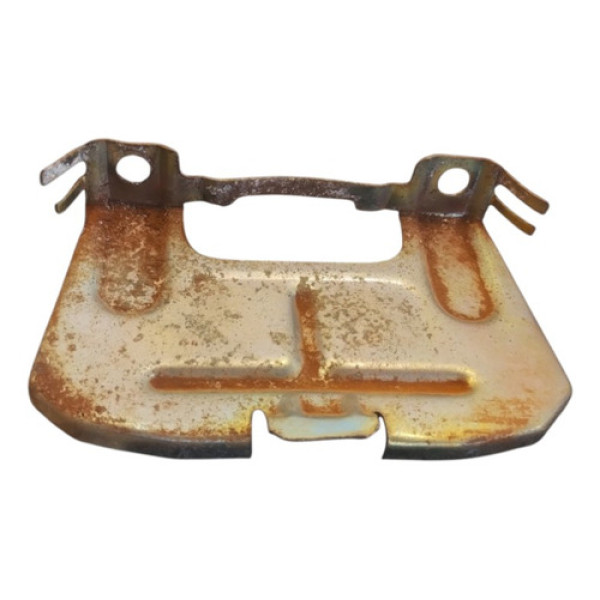 Trava A Lanterna Traseira Gm Kadett 1989 A 1998