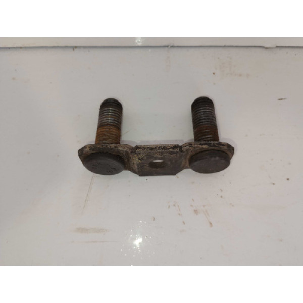 Suporte Fixação Eixo Traseiro Santana Quantum 1984 A 2006