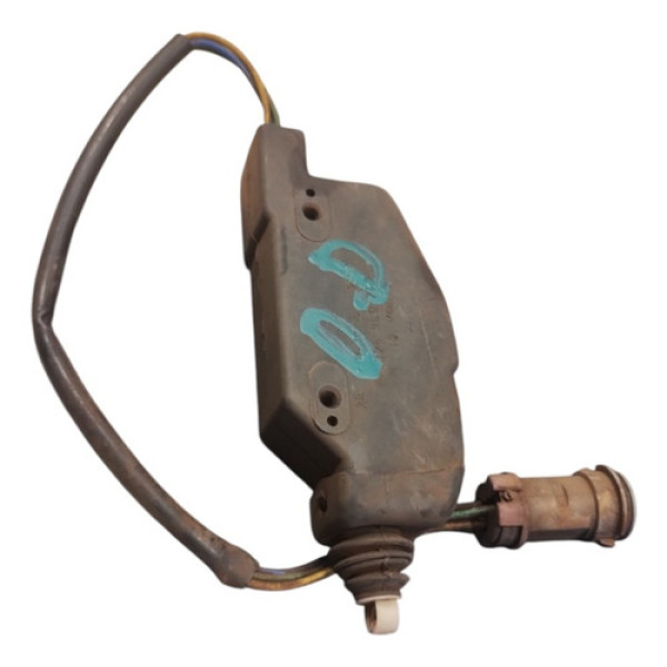 Trava Elétrica Porta Dianteira Direita Vw Santana 1995 2005