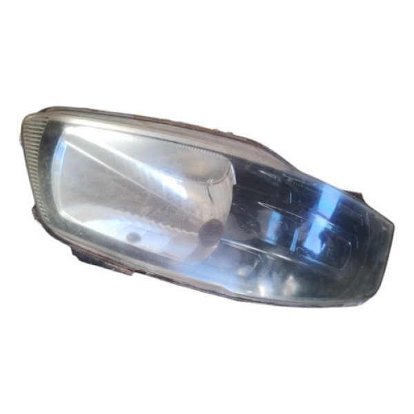 Farol Direito Volkswagen Gol G4 2005 A 2009 Detalhe