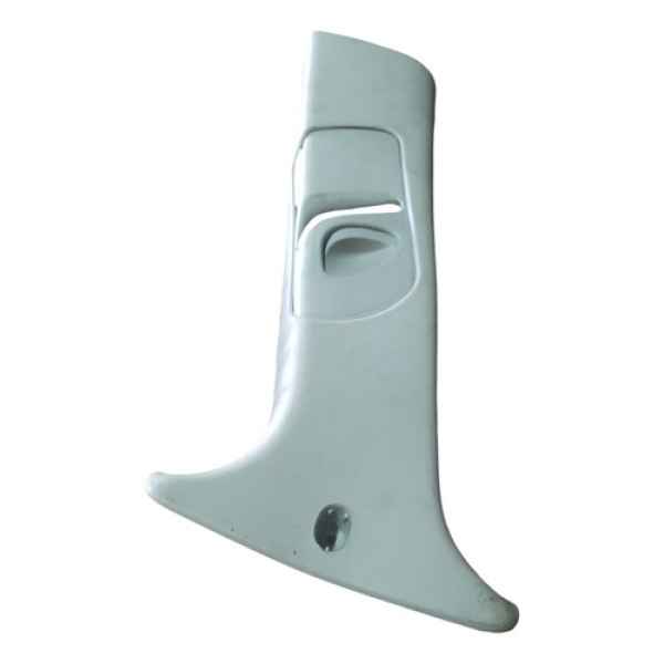 Moldura Acabamento Cinto Esquerdo Gm Corsa Montana 2003 A 08