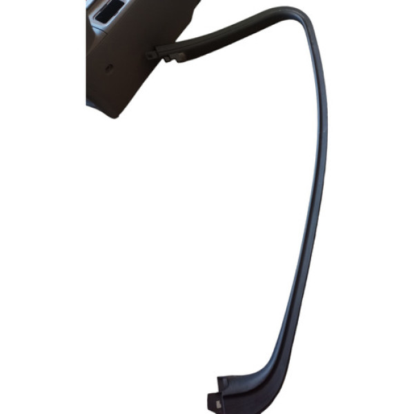 Moldura Guarnição Cruze  Sedan Lt 16/18 Gm 84012661