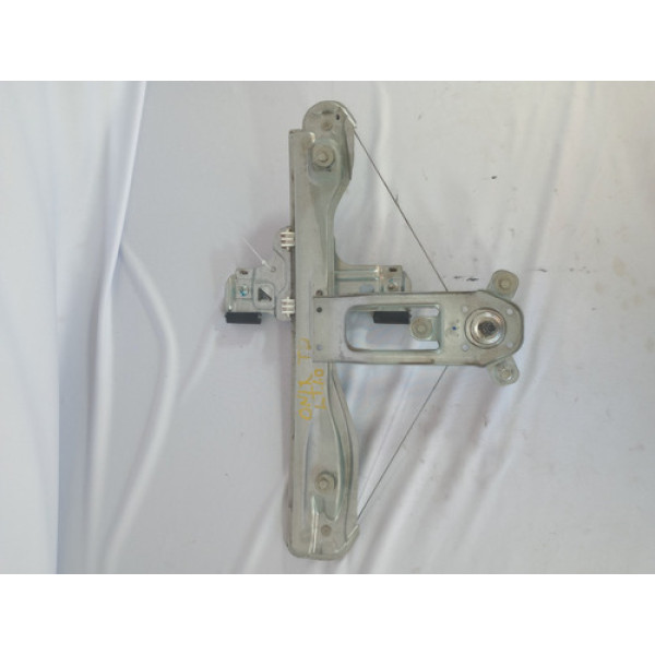 Máquina De Vidro Manual Traseiro Direito Gm Onix Lt 2016